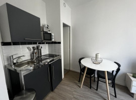 
                                                                                        Location
                                                                                         Marseille 13005 - Magnifique studio secteur Saint Pierre