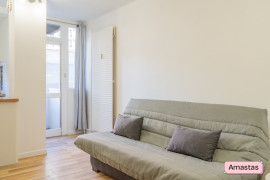 
                                                                                        Location
                                                                                         Marseille 13010 - Coquet T1 dans le quartier de la Timone