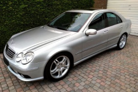 
                                                                                        Voiture
                                                                                         Mercedes-Benz C 55 AMG