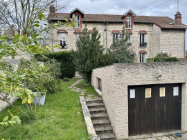 
                                                                                        Vente
                                                                                         Meulière avec terrain et garage