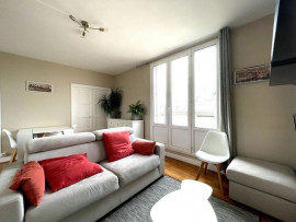 
                                                                                        Location
                                                                                         Mignon Appartement  bien meublé 2 pièces 43 m²