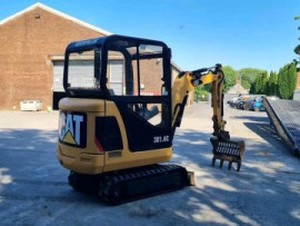 
                                                                                        Matériel agricole
                                                                                         MINI PELLE  CAT 301.6 / 1,6 TONNES