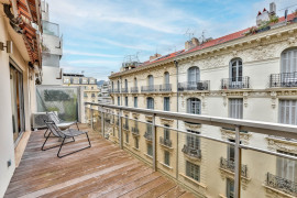 
                                                                                        Vente
                                                                                         NICE - CARRÉ D’OR - ÉLÉGANCE & CONFORT EN PLEIN CŒUR DE LA VILLE