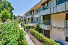 
                                                                                        Vente
                                                                                         NICE - Mont Boron  - Magnifique appartement 2 pièces de 52 m² disposant d’une grande terrasse avec vue panoramique