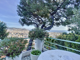 
                                                                                        Vente
                                                                                         Nice Parc Impérial – Propriété 200 m2 avec vue mer panoramique et terrain