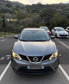 
                                                                                        Voiture
                                                                                         Nissan Qashqai