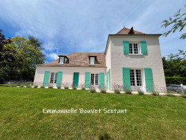 
                                                                                        Vente
                                                                                         Périgourdine, vie de plain-pied, 4 chambres, double-garage, superbe terrain, jolie vue dégagée, pas de vis à vis, secteur calme