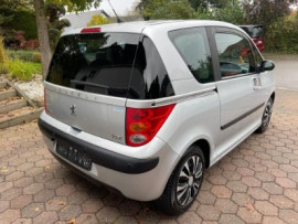 
                                                                                        Voiture
                                                                                         Peugeot 1007 Premium