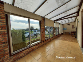 
                                                                                        Vente
                                                                                         Plain-pied avec garage d'environ 70 m² proche A13