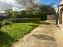 
                                                                                        Vente
                                                                                         Plain-pied de 83m² avec jardin