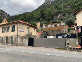 
                                                                                        Vente
                                                                                         PLAN DU VAR - Maison individuelle