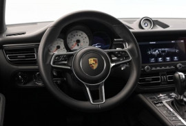 
                                                                                        Voiture
                                                                                         Porsche Macan 2.0 - 245 PS - PDK