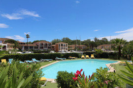 
                                                                                        Vente
                                                                                         Port Cogolin deux pièces en rez de jardin