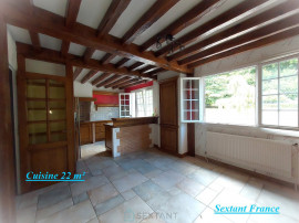 
                                                                                        Vente
                                                                                         Propriété 180 m² - beaux volumes - sous-sol complet 