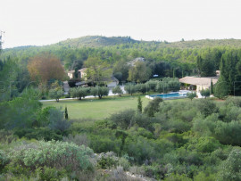 
                                                                                        Vente
                                                                                         PROVENCE MAS 30 HA OLIVERAIE TRUFFIERE