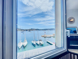 
                                                                                        Vente
                                                                                         Rade Villefranche - Appartement design et cosy en dernier étage avec vue mer