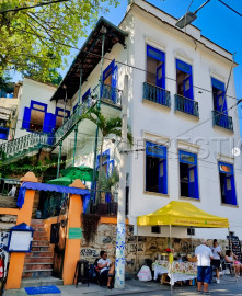 
                                                                                        Vente
                                                                                         RIO DE JANEIRO SANTA TERESA RESTAURANT UNIQUE