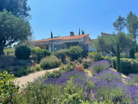 
                                                                                        Vente
                                                                                         ROCHEFORT DU GARD - VILLA T6 242 M² SUR 5000 M² DE PARCELLE - PISCINE POOL HOUSE