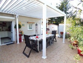 
                                                                                        Vente
                                                                                         ROQUEBRUNE SUR ARGENS