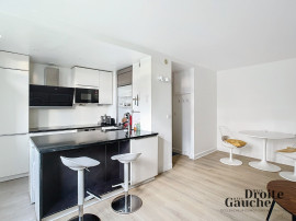 
                                                                                        Vente
                                                                                         SAINT-CLOUD APPARTEMENT QUATRE PIECES