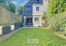 
                                                                                        Vente
                                                                                         Saint-Cloud, Montretout - Maison avec jardin