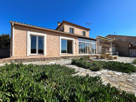 
                                                                                        Vente
                                                                                         Spacieuse villa sise sur un terrain de 493m² - Bouzigues