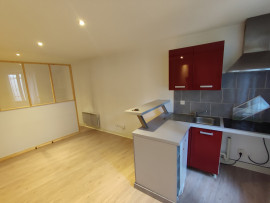 
                                                                                        Location
                                                                                         Studio meublé Clermont-Ferrand