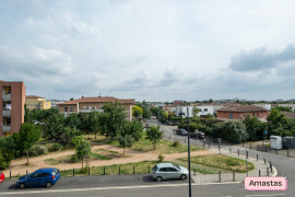 
                                                                                        Location
                                                                                         Studio meublé de 31m² avec terrasse de 14m² Borderouge