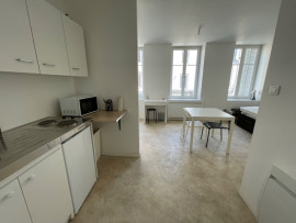 
                                                                                        Location
                                                                                         Studio T1 de 25m2 meublé idéal étudiant