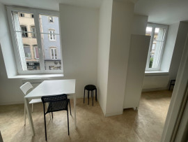 
                                                                                        Location
                                                                                         Studio T1 de 25m2 meublé idéal étudiant