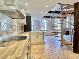 
                                                                                        Vente
                                                                                         Superbe appartement esprit loft de 100 m² au coeur de la vieille ville de Villefranche