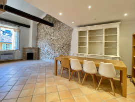 
                                                                                        Vente
                                                                                         Superbe appartement esprit loft de 100 m² au coeur de la vieille ville de Villefranche