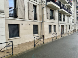 
                                                                                        Vente
                                                                                         T3 au RDC - terrasse jardinet - 2 parkings