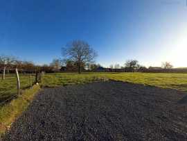 
                                                                                        Vente
                                                                                         Terrain semi viabilisé 1879 m2 - Le Neubourg à 10 min