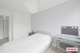 
                                                                                        Colocation
                                                                                         Une chambre disponible dans cette superbe colocation de 4 chambres - 5691065C4