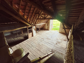 
                                                                                        Vente
                                                                                         Une ferme au calme avec vue sur les Pyrénées