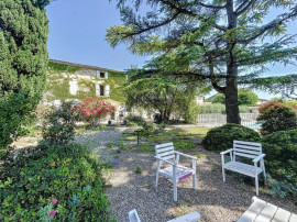 
                                                                                        Vente
                                                                                         Uniquement Chez nous ! Saint Saturnin- les-Avignon