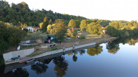 
                                                                                        Location de vacances
                                                                                         vacances direct bord rivière et canal -apéro