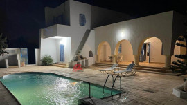 
                                                                                        Location
                                                                                         VILLA AVEC PISCINE PRIVÉE À DJERBA - RÉF L740