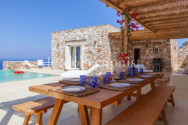 
                                                                                        Location de vacances
                                                                                         Villa Avlaki