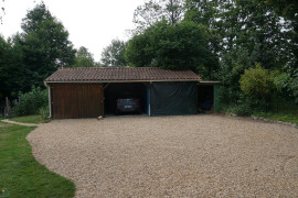 
                                                                                        Vente
                                                                                         Villa contemporaine de plain-pied agrémentée d'une piscine.