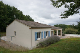 
                                                                                        Vente
                                                                                         Villa contemporaine de plain-pied avec piscine.