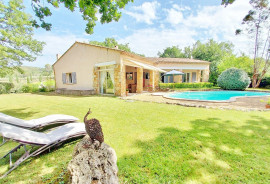 
                                                                                        Vente
                                                                                         Villa de charme à Lorgues