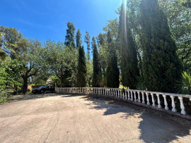 
                                                                                        Vente
                                                                                         VILLA D'EXCEPTION - PRUNELLI DI FIUMORBO