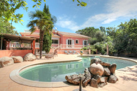 
                                                                                        Vente
                                                                                         VILLA D'EXCEPTION - PRUNELLI DI FIUMORBO