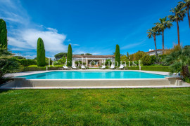 
                                                                                        Location de vacances
                                                                                         Villa Florence