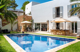 
                                                                                        Location de vacances
                                                                                         Villa Halo