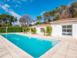 
                                                                                        Vente
                                                                                         Villa Moderne à Proximité de Valbonne Village