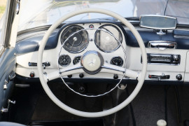 
                                                                                        Voiture
                                                                                         1956 Mercedes 190SL