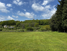 
                                                                                        Vente
                                                                                         2 maisons, 2 granges, avec 1 hectare 6646 m2